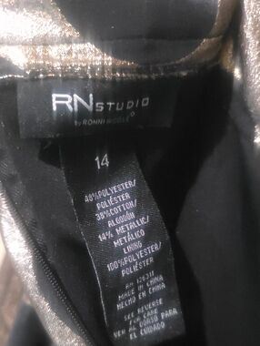 Ronni Nicole Metallic Gold and Black Midi Skirt